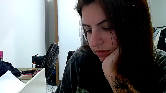 Snapshot of chelbyy chatting on 31, 10, 2025 chelbyy online show from 31, 10, 2025