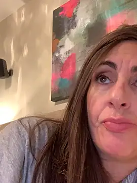 Snapshot of PreciousKittyXO chatting on 1, 2, 2025 PreciousKittyXO online show from 1, 2, 2025