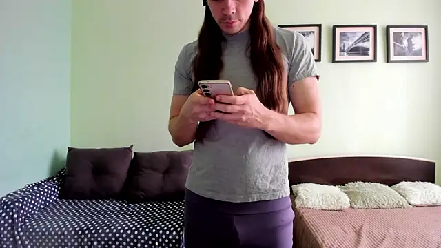 Marrymepls online show from 12, 4, 2026