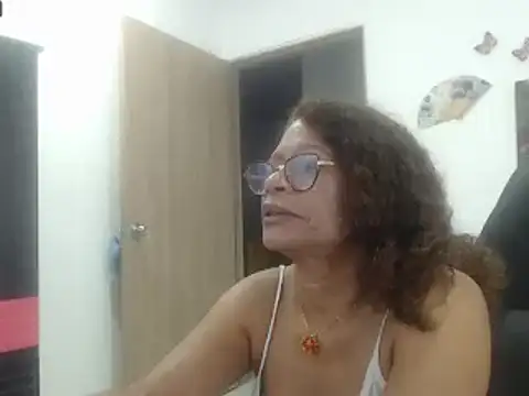 BustyMilf  online show from 6, 3, 2025