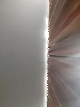 Szandi1984 online show from 4, 3, 2025