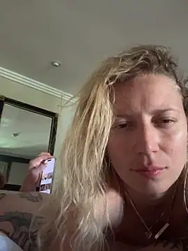 Snapshot of sexicouple3030 chatting on 21, 6, 2026 sexicouple3030 online show from 21, 6, 2026