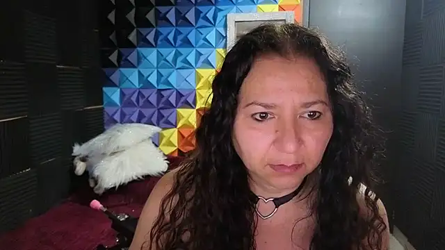 katifoxx online show from 13, 12, 2025