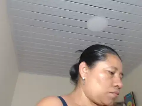 Snapshot of adrixxx38 chatting on 10, 3, 2025 adrixxx38 online show from 10, 3, 2025