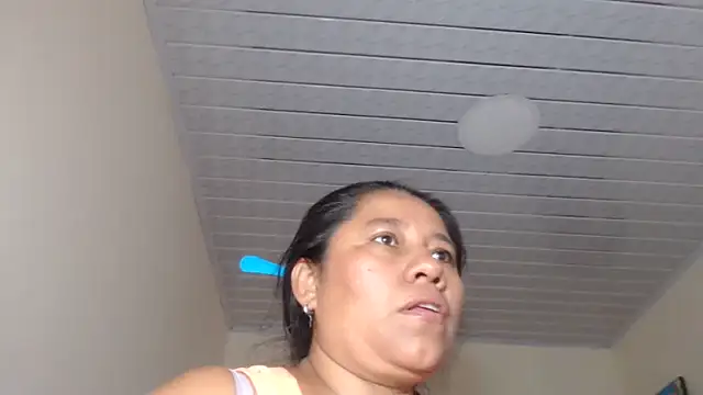 Snapshot of adrixxx38 chatting on 28, 9, 2025 adrixxx38 online show from 28, 9, 2025