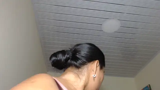 Snapshot of adrixxx38 chatting on 26, 10, 2025 adrixxx38 online show from 26, 10, 2025