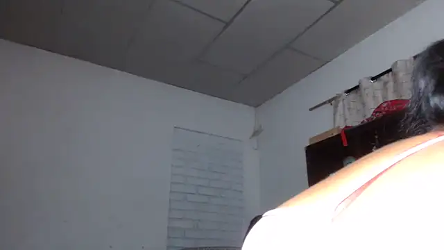 Snapshot of adrixxx38 chatting on 24, 11, 2025 adrixxx38 online show from 24, 11, 2025