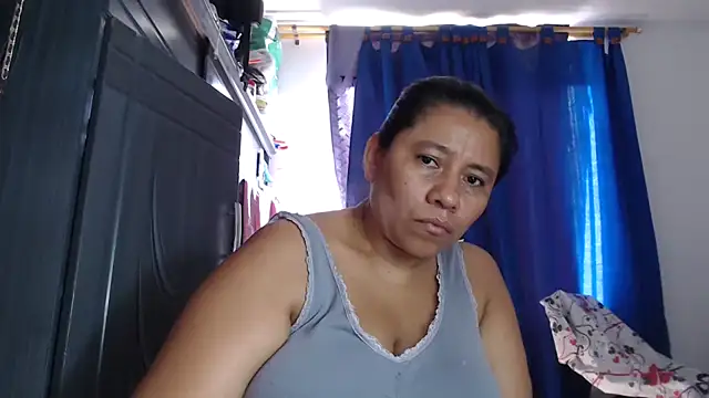 adrixxx38 online show from 2, 4, 2026