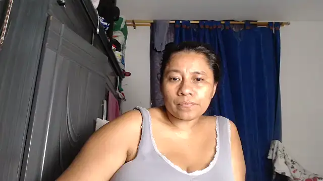 adrixxx38 online show from 4, 4, 2026