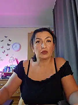 Hotangel75 online show from 4, 11, 2025