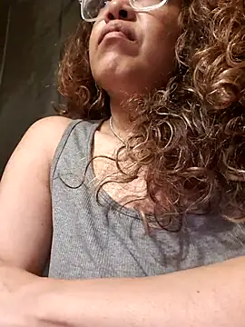 Snapshot of mila38 chatting on 21, 5, 2026 mila38 online show from 21, 5, 2026