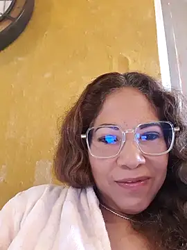 Snapshot of mila38 chatting on 23, 5, 2026 mila38 online show from 23, 5, 2026