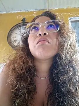 Snapshot of mila38 chatting on 28, 5, 2026 mila38 online show from 28, 5, 2026