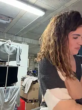 Clara-xoxo online show from 23, 1, 2025