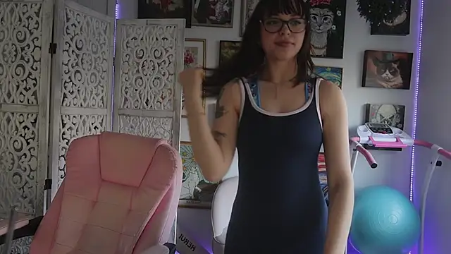 Snapshot of makiyahbelle chatting on 16, 6, 2026 makiyahbelle online show from 16, 6, 2026