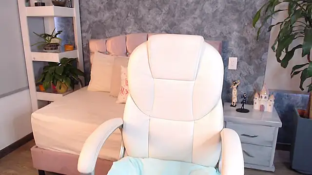 Snapshot of niko_robin chatting on 22, 9, 2025 niko robin online show from 22, 9, 2025