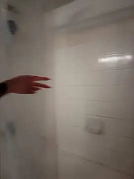 Snapshot of HollyTattoo chatting on 25, 9, 2025 HollyTattoo online show from 25, 9, 2025