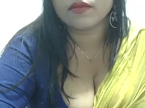 Snapshot of ROSEE_MERRYYYY chatting on 30, 12, 2024 ROSEE MERRYYYY online show from 30, 12, 2024
