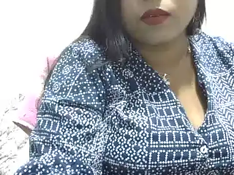 Snapshot of ROSEE_MERRYYYY chatting on 2, 1, 2025 ROSEE MERRYYYY online show from 2, 1, 2025