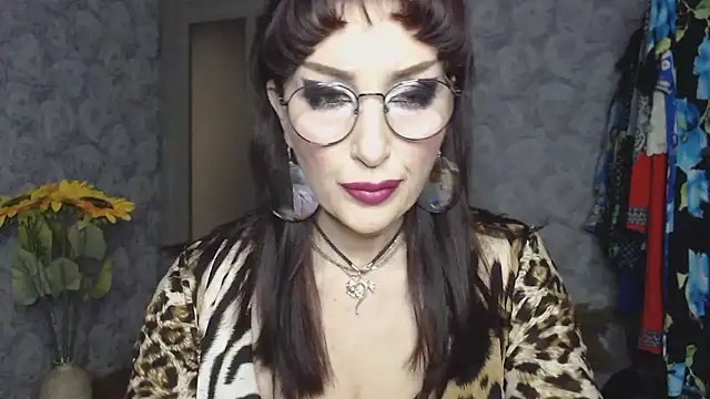 Aziza1 online show from 18, 4, 2026