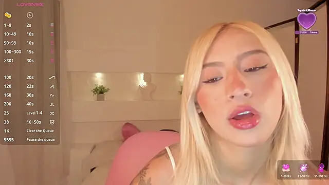 Snapshot of AshleyRoys chatting on 3, 3, 2025 AshleyRoys online show from 3, 3, 2025