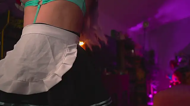 Snapshot of ambarEvans chatting on 2, 2, 2025 ambarEvans online show from 2, 2, 2025