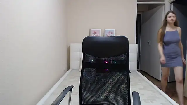 AnnaSweet18 online show from 12, 9, 2025