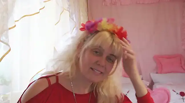 SunnySylvia online show from 8, 2, 2025