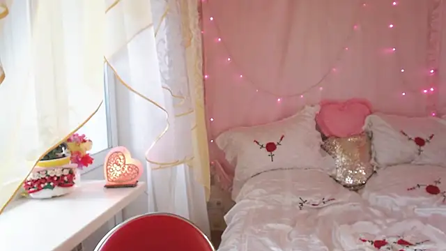 SunnySylvia online show from 19, 3, 2026