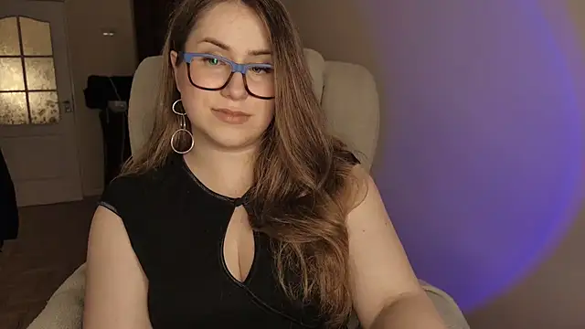 SeasonalSomeone online show from 8, 8, 2026