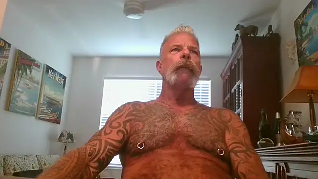Snapshot of njdbear chatting on 1, 11, 2025 njdbear online show from 1, 11, 2025