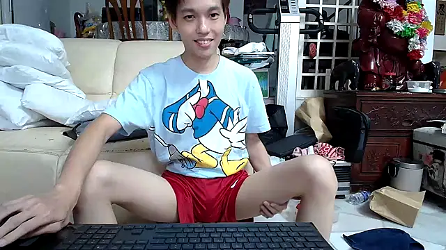 Snapshot of andrewooi chatting on 31, 12, 2024 andrewooi online show from 31, 12, 2024