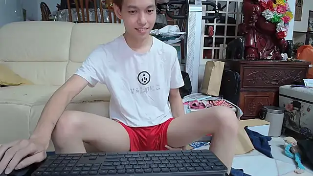 Snapshot of andrewooi chatting on 25, 1, 2025 andrewooi online show from 25, 1, 2025