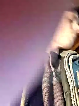 MaddyC6992 online show from 10, 1, 2025