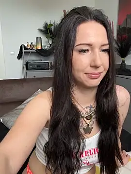 Snapshot of Trixie-Tainted chatting on 4, 6, 2026 Trixie-Tainted online show from 4, 6, 2026