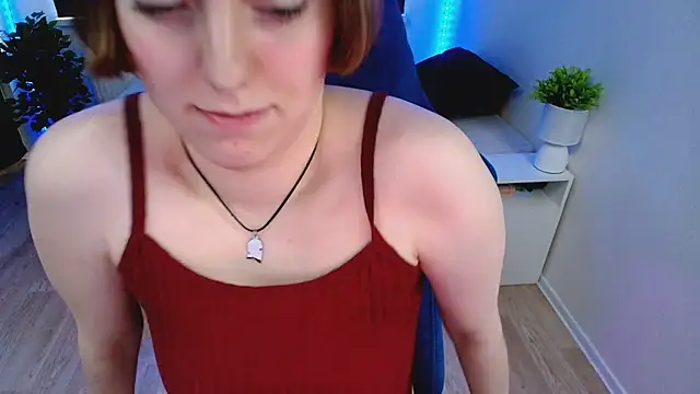 Snapshot of CranberryHot chatting on 23, 2, 2025 CranberryHot online show from 23, 2, 2025