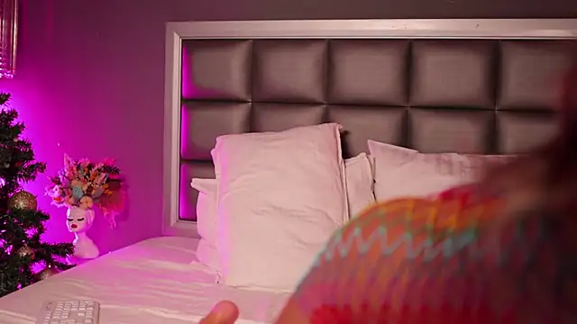 Rachel Quinn  online show from 30, 12, 2024