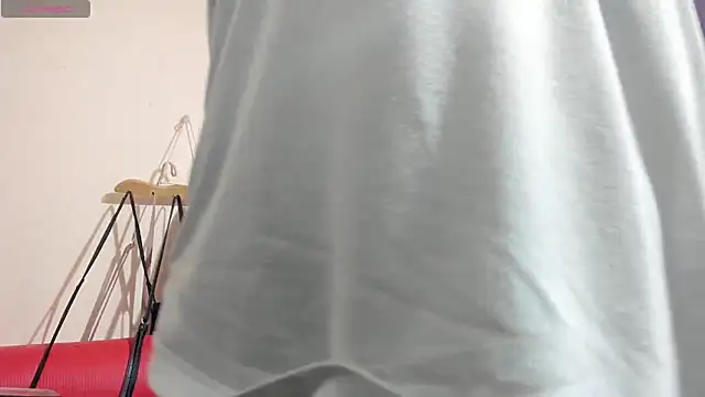 latinfemale online show from 5, 3, 2025