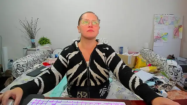 Snapshot of IamYourNarcotic chatting on 15, 12, 2025 IamYourNarcotic online show from 15, 12, 2025