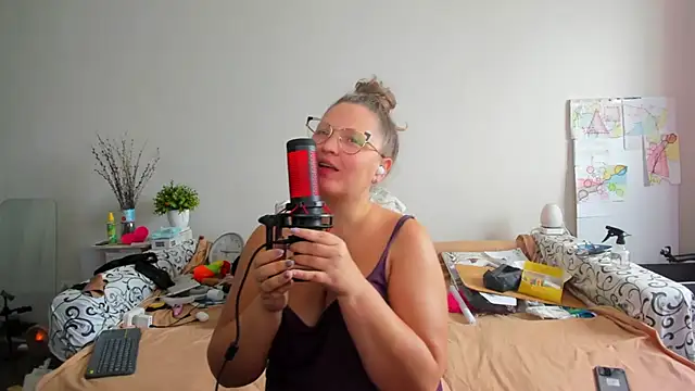 IamYourNarcotic online show from 24, 2, 2026