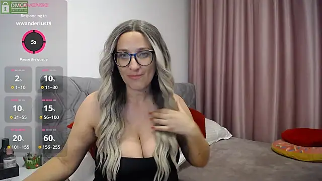 Snapshot of Aphrodite_S32 chatting on 26, 9, 2025 Aphrodite S32 online show from 26, 9, 2025