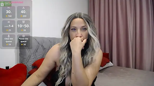 Snapshot of Aphrodite_S32 chatting on 19, 10, 2025 Aphrodite S32 online show from 19, 10, 2025