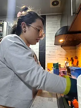 linda-schmidt online show from 10, 2, 2026