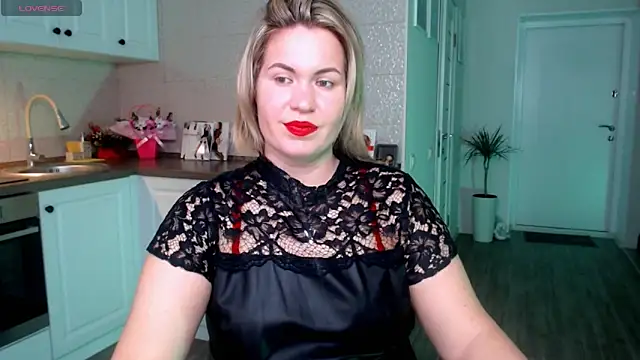 HotTiffani online show from 6, 2, 2025