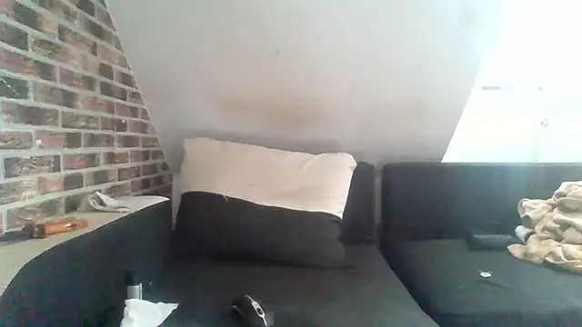 Snapshot of InMeinenMund chatting on 2, 10, 2025 InMeinenMund online show from 2, 10, 2025