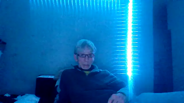 Snapshot of InMeinenMund chatting on 21, 11, 2025 InMeinenMund online show from 21, 11, 2025