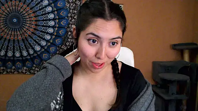 IntimateTales online show from 19, 11, 2025