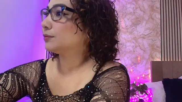 Snapshot of JuliRamirez chatting on 24, 5, 2026 JuliRamirez online show from 24, 5, 2026