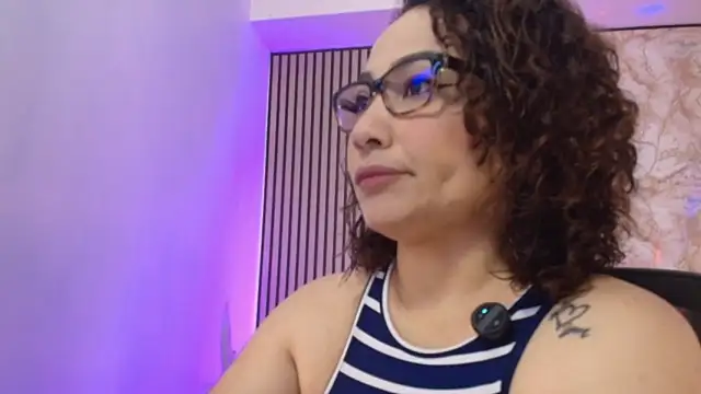Snapshot of JuliRamirez chatting on 29, 5, 2026 JuliRamirez online show from 29, 5, 2026