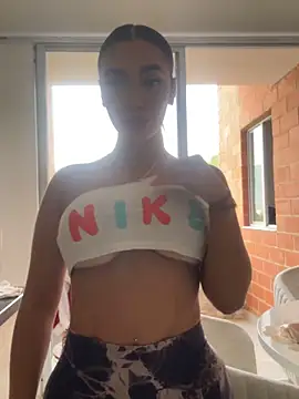 Snapshot of emma_andrew1 chatting on 10, 11, 2025 emma andrew1 online show from 10, 11, 2025